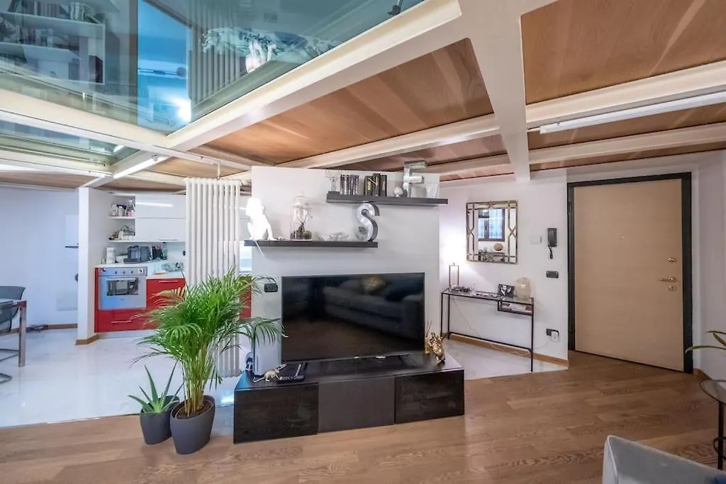 מילאנו Pvr Guest House 0*,  איטליה